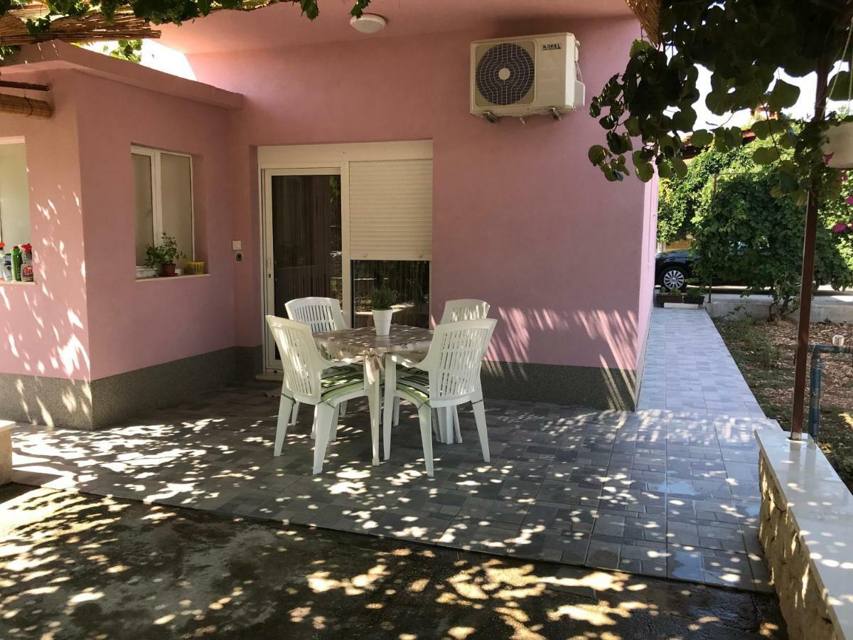 Apartman Mirjana With Terrace And Free Parking Donji Okrug  Exteriör bild