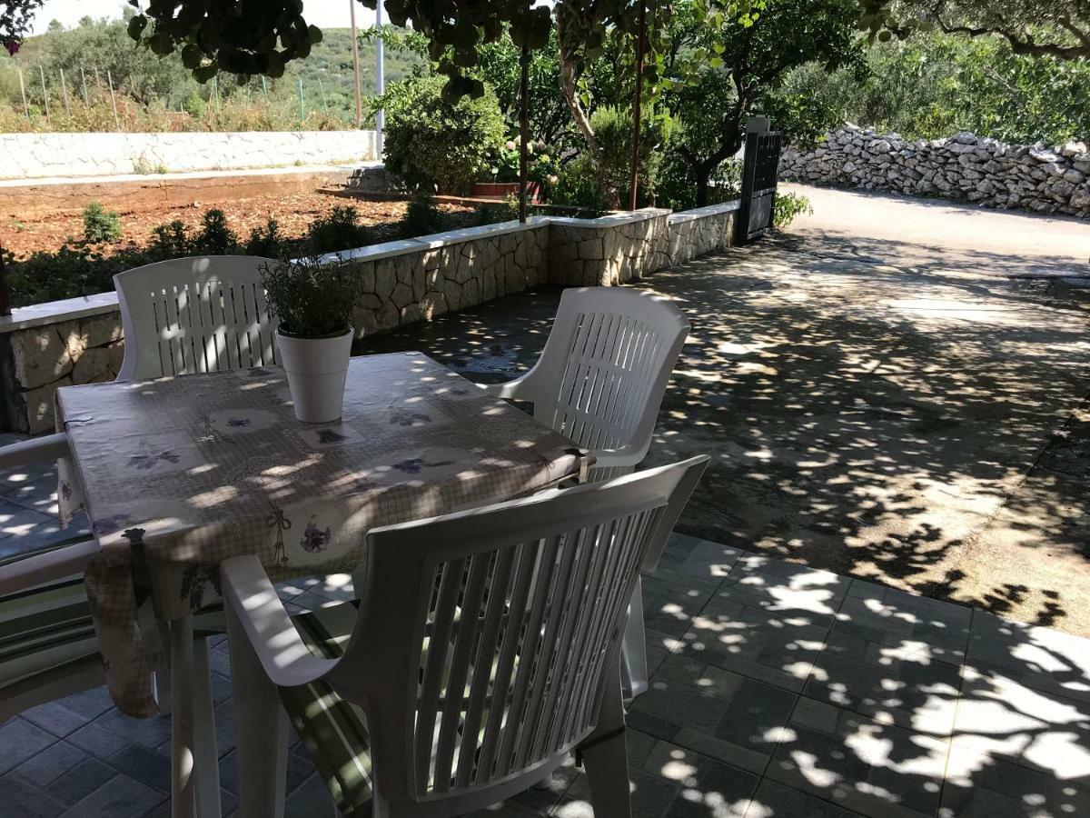 Apartman Mirjana With Terrace And Free Parking Donji Okrug  Exteriör bild