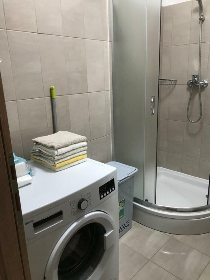 Apartman Mirjana With Terrace And Free Parking Donji Okrug  Exteriör bild